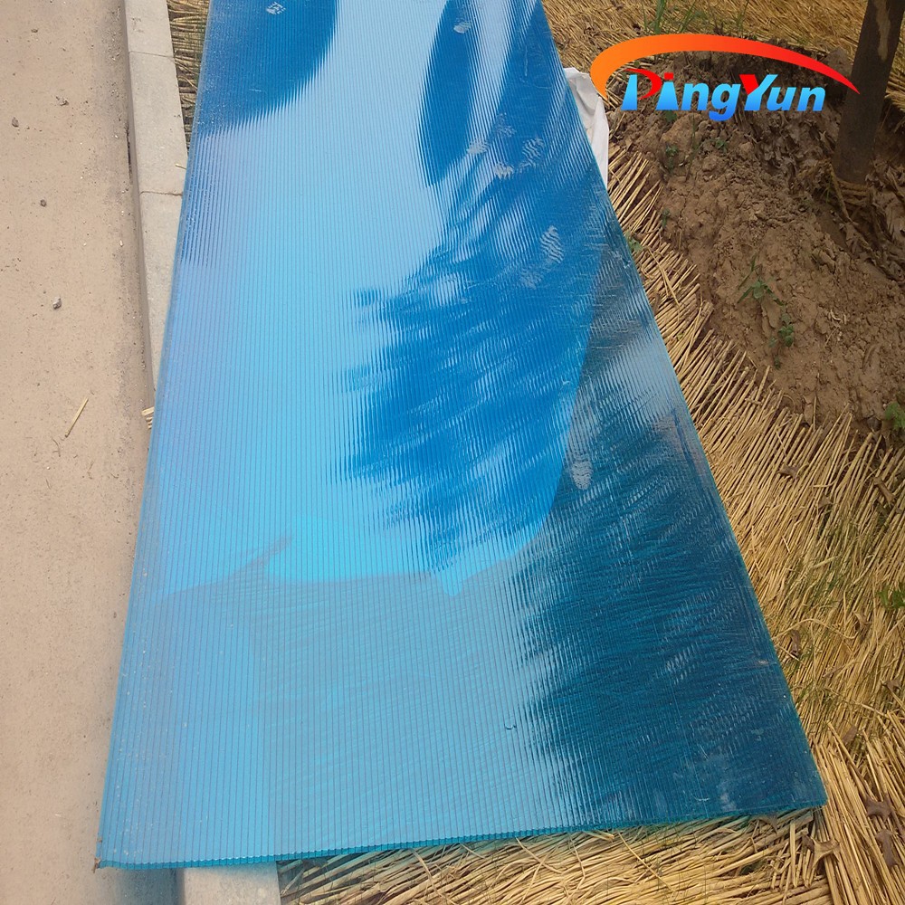 Venta al por mayor de fábrica, hoja de techo hueco de PC, teja de techo de pared doble de plástico colorido