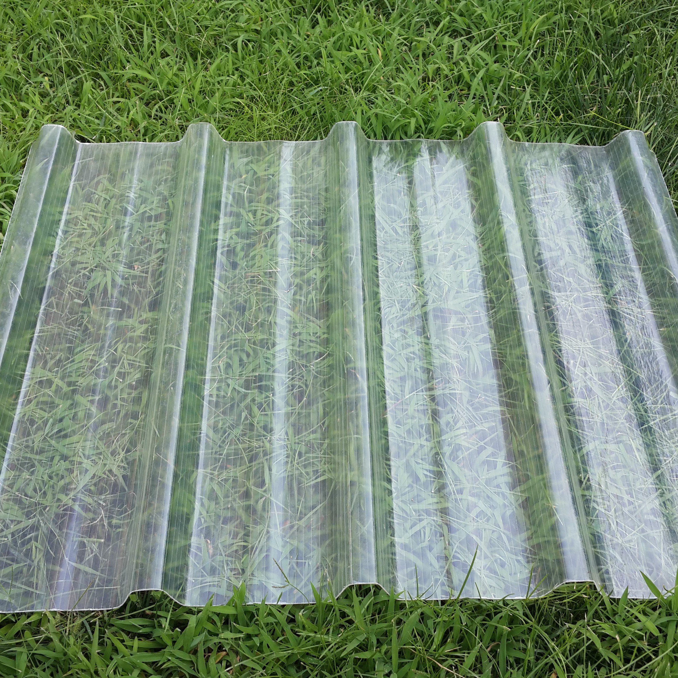 Teja de techumbre plástica a prueba de viento del PVC de la hoja transparente antienvejecedora del tejado de FRP